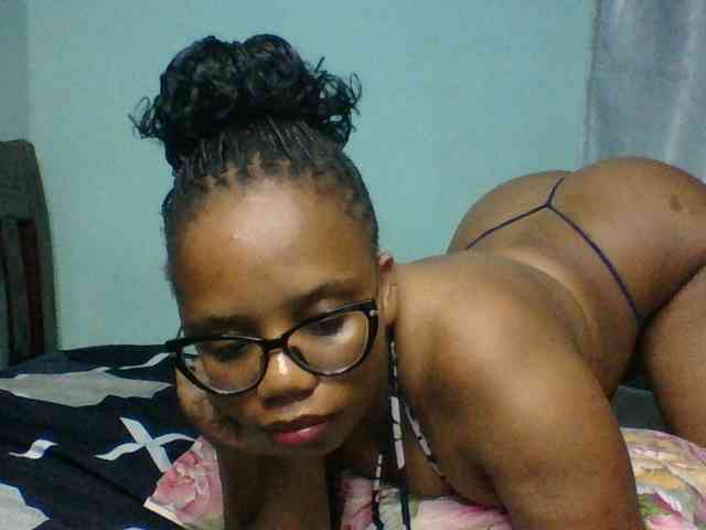Prettyzari webcam