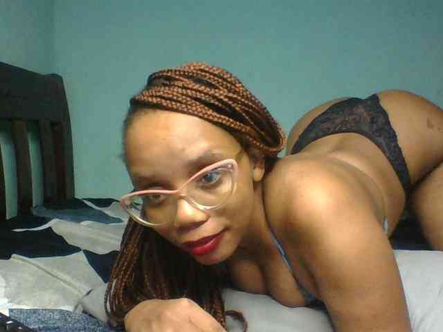 Prettyzari webcam
