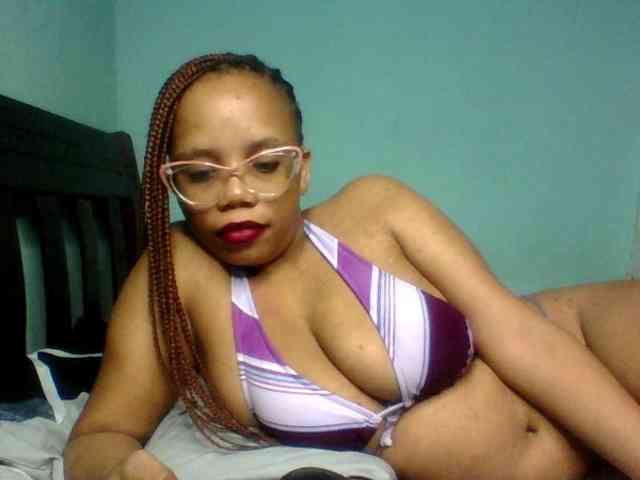Prettyzari webcam