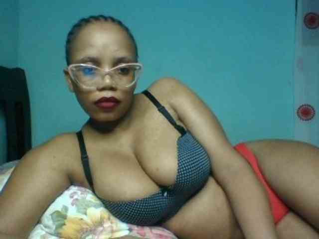 Prettyzari webcam