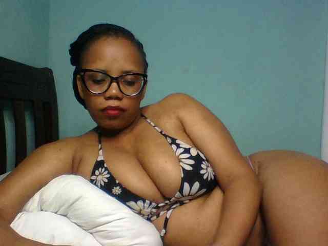 Prettyzari webcam