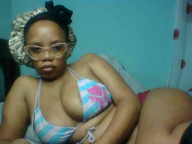 Prettyzari webcam