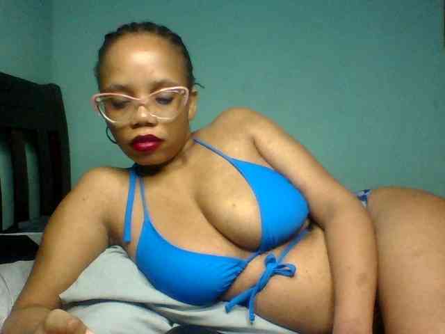 Prettyzari webcam
