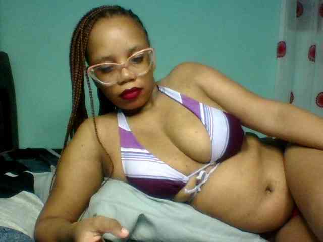 Prettyzari webcam