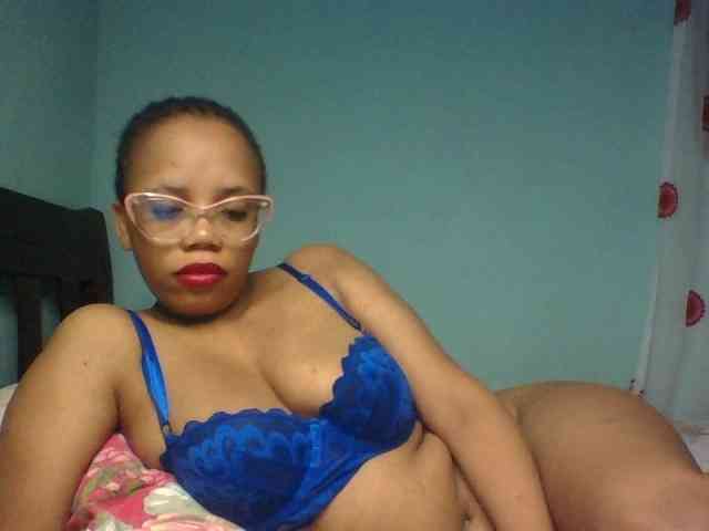 Prettyzari webcam