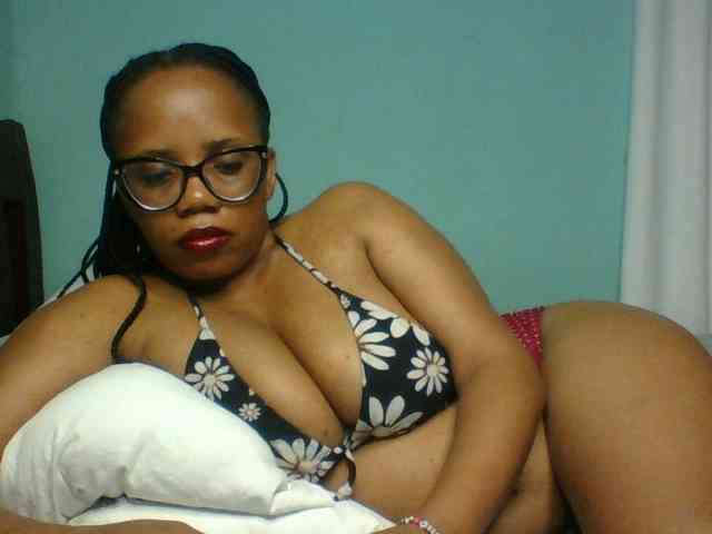 Prettyzari webcam