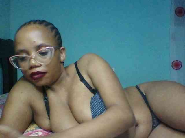 Prettyzari webcam