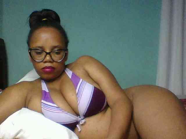 Prettyzari webcam