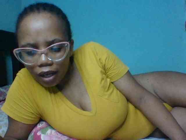 Prettyzari webcam