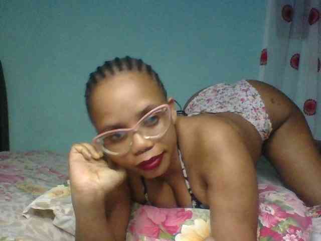 Prettyzari webcam