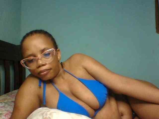 Prettyzari webcam