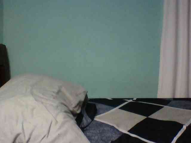 Prettyzari webcam