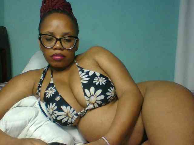 Prettyzari webcam