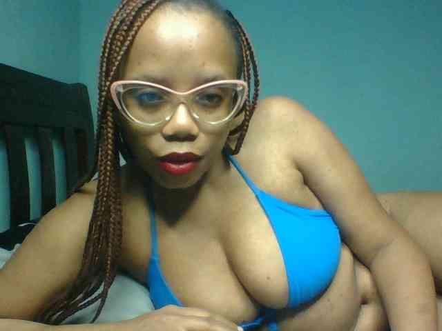 Prettyzari webcam