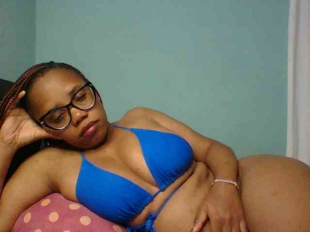 Prettyzari webcam
