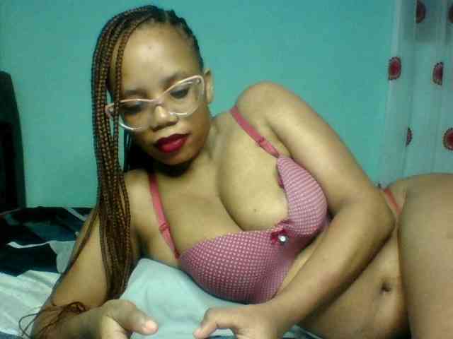 Prettyzari webcam