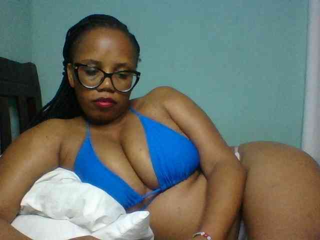 Prettyzari webcam
