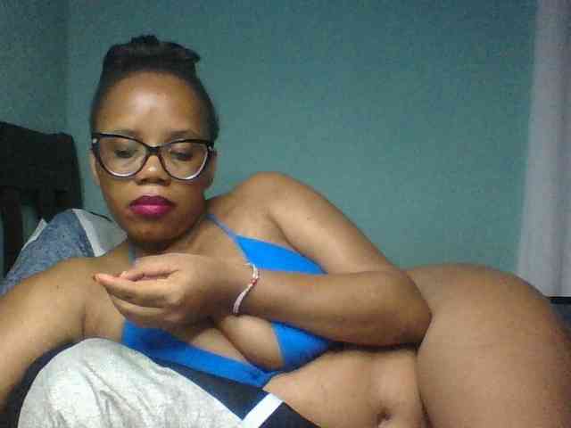 Prettyzari webcam