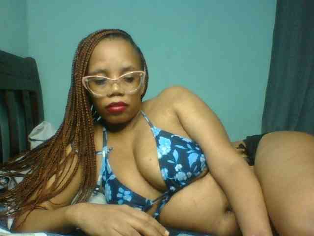 Prettyzari webcam