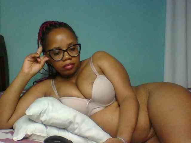Prettyzari webcam