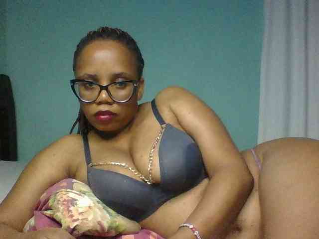Prettyzari webcam