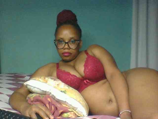 Prettyzari webcam