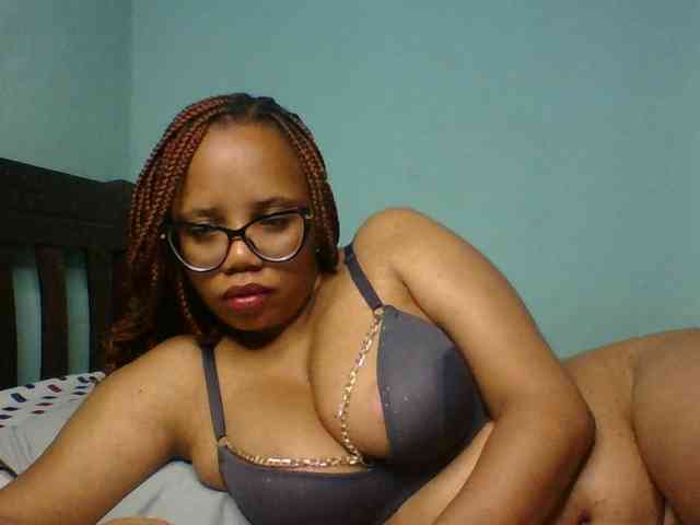 Prettyzari webcam