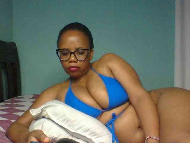Prettyzari webcam