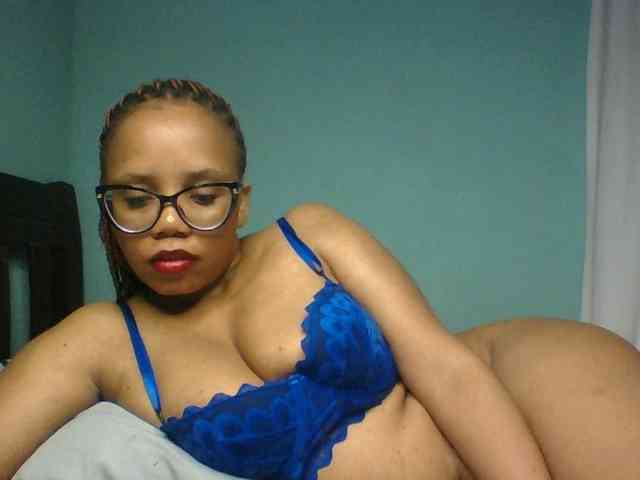 Prettyzari webcam