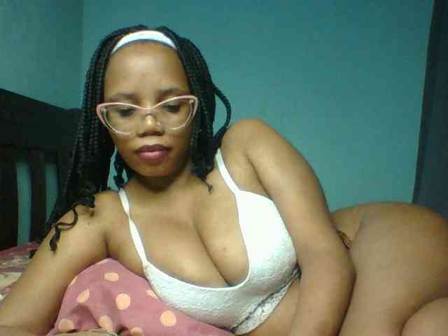 Prettyzari webcam