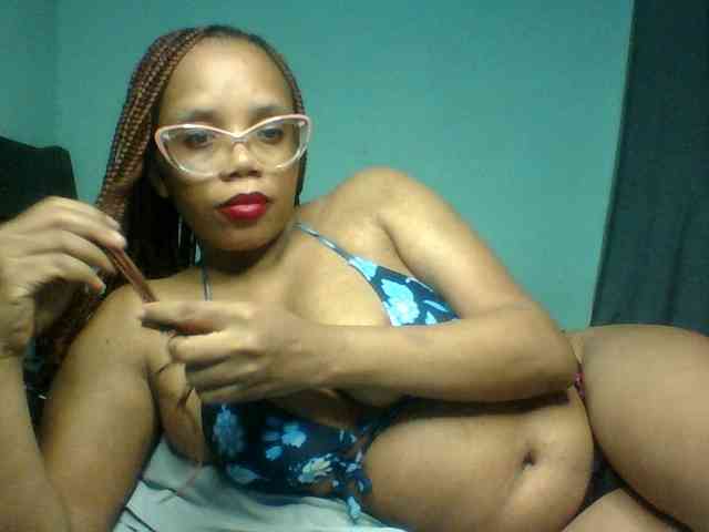 Prettyzari webcam