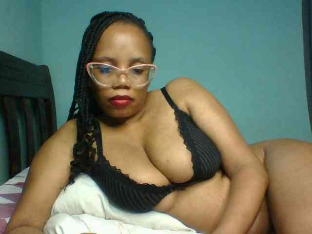 Prettyzari webcam