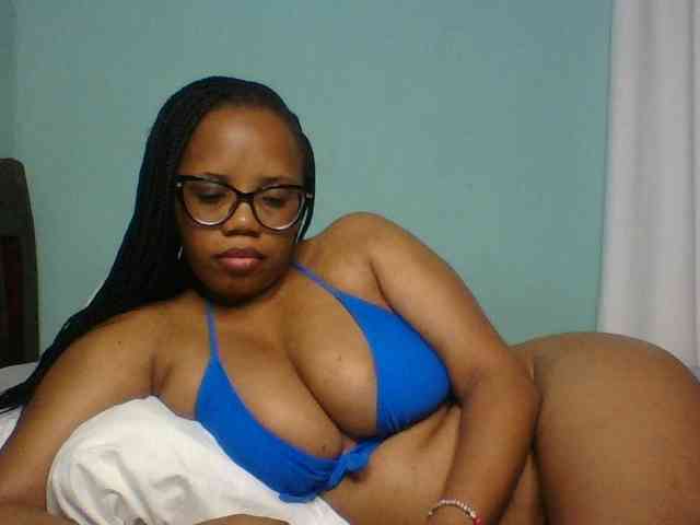 Prettyzari webcam