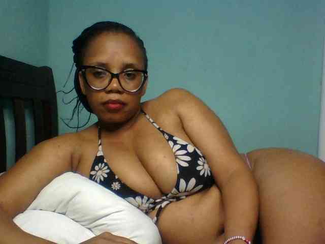 Prettyzari webcam