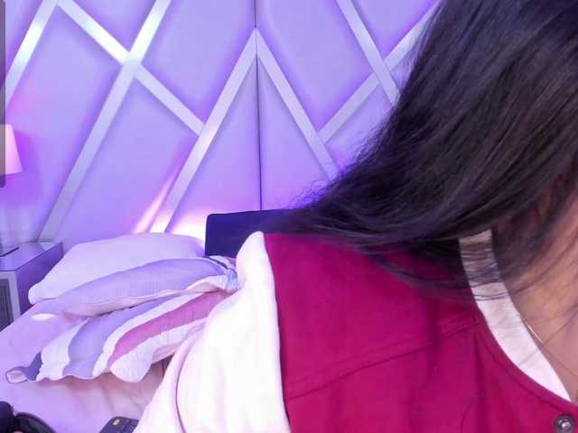 LaraHuber's BongaCams show and profile