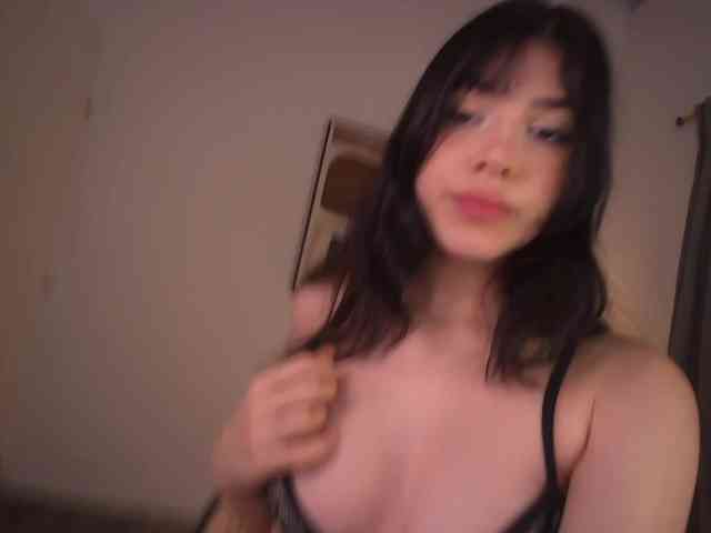 sadelunee webcam