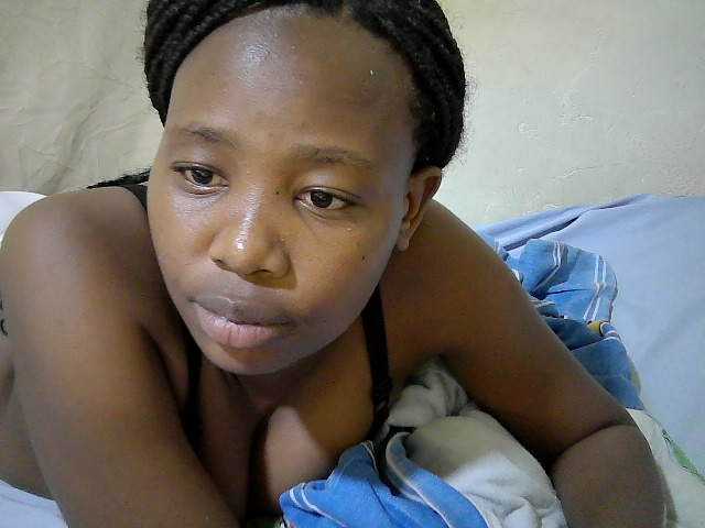 queen-slender live cam on BongaCams