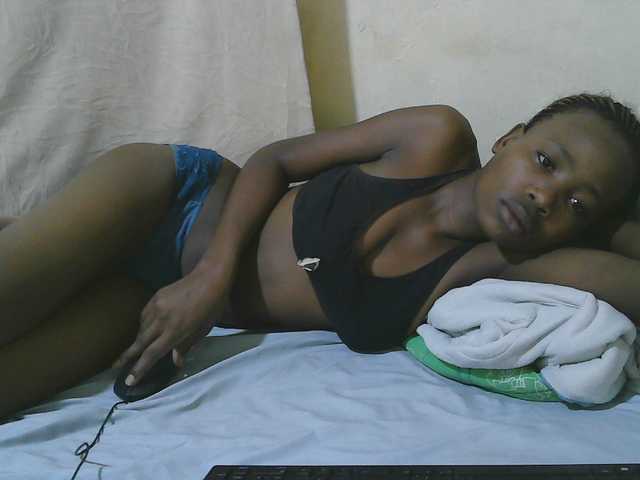 queen-slender's BongaCams show and profile