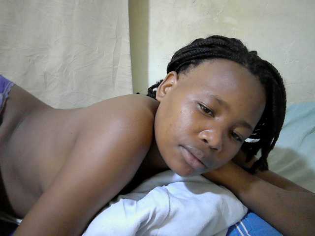 queen-slender live cam on BongaCams