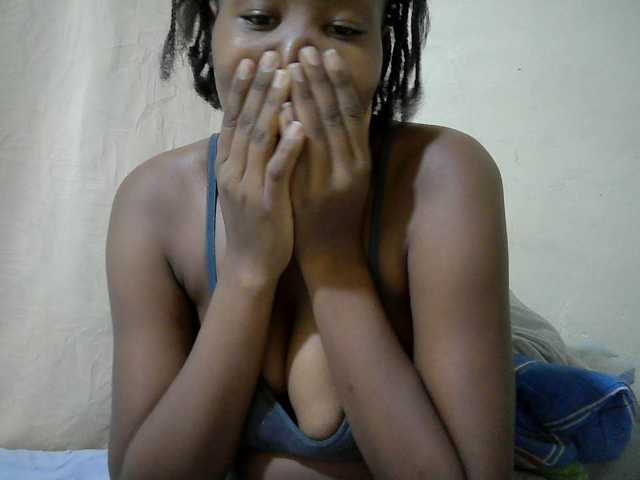 queen-slender live cam on BongaCams