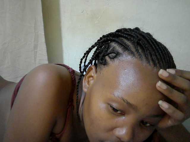 queen-slender live cam on BongaCams