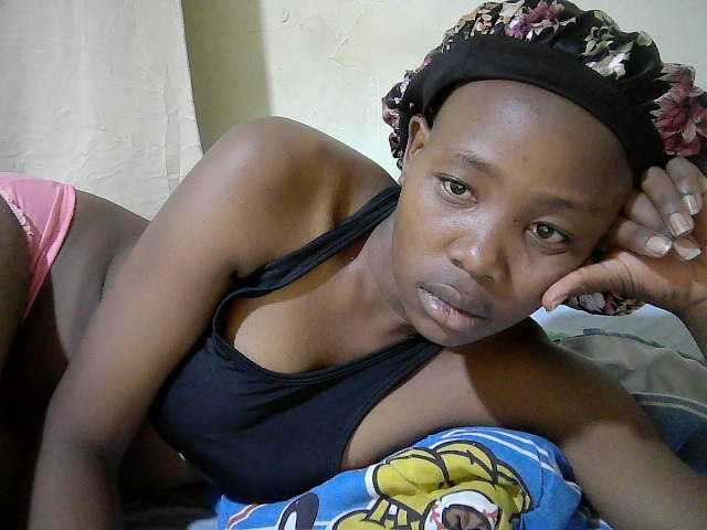 queen-slender live cam on BongaCams