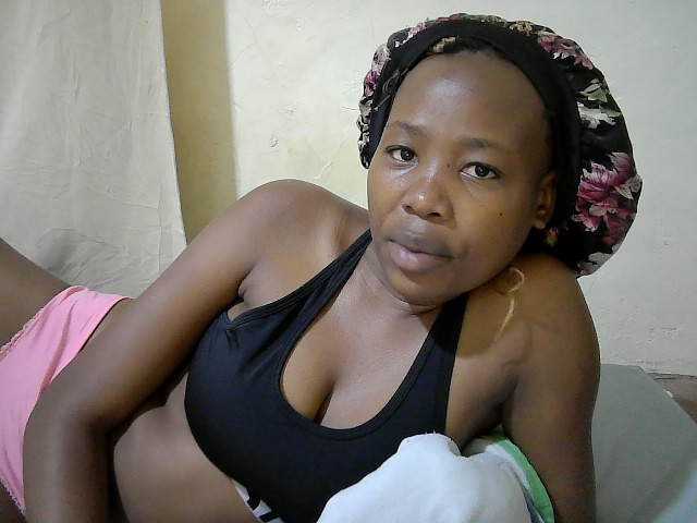 queen-slender live cam on BongaCams