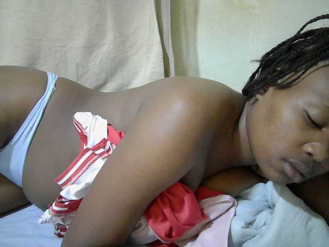 queen-slender live cam on BongaCams