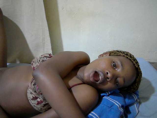 queen-slender live cam on BongaCams