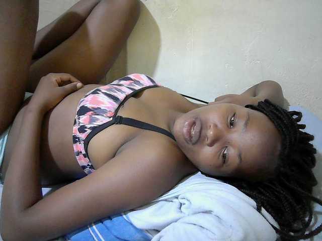 queen-slender live cam on BongaCams