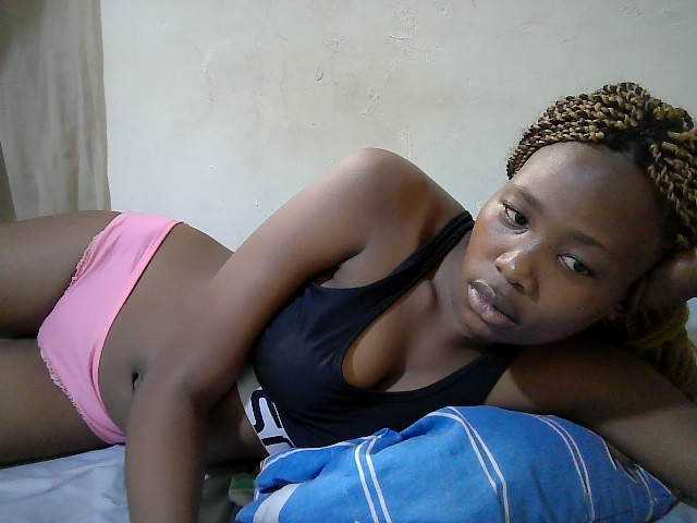 queen-slender live cam on BongaCams