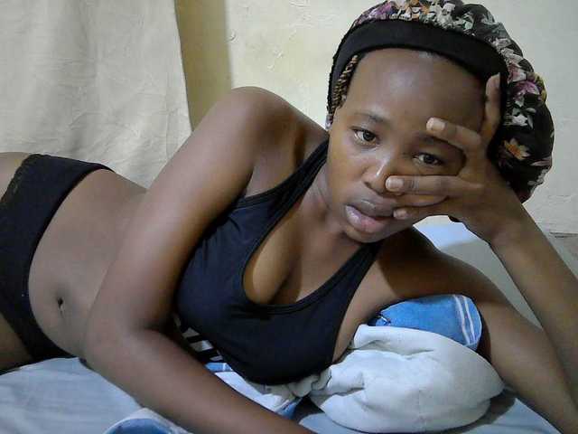 queen-slender live cam on BongaCams
