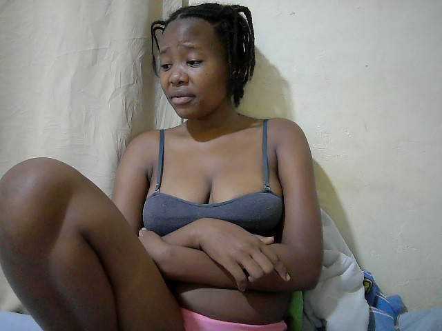 queen-slender live cam on BongaCams