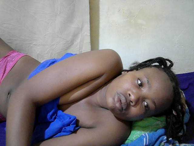 queen-slender live cam on BongaCams